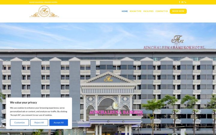 Screenshot of aunchaleenagrandhotel.com