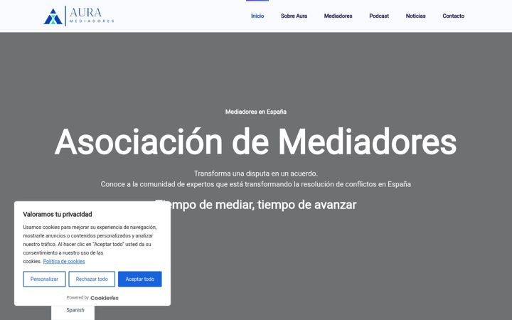Screenshot of auramediadores.com