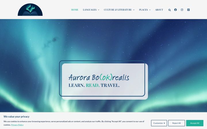 Screenshot of aurorabookrealis.com