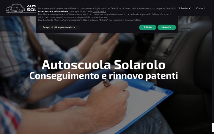 Screenshot of autoscuolasolarolo.it