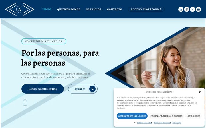 Screenshot of avivaconsultores.com