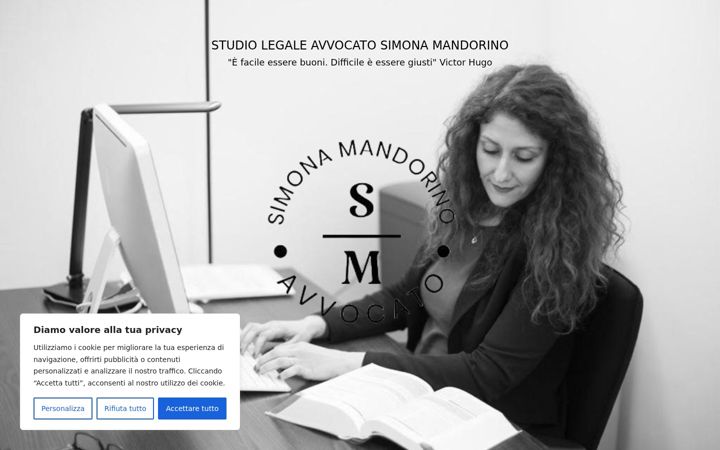 Screenshot of avvocatomandorino.com