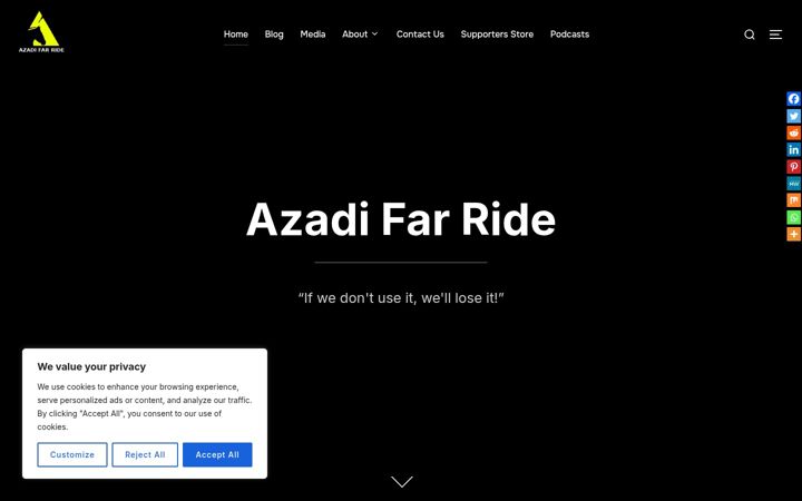 Screenshot of azadifarride.com