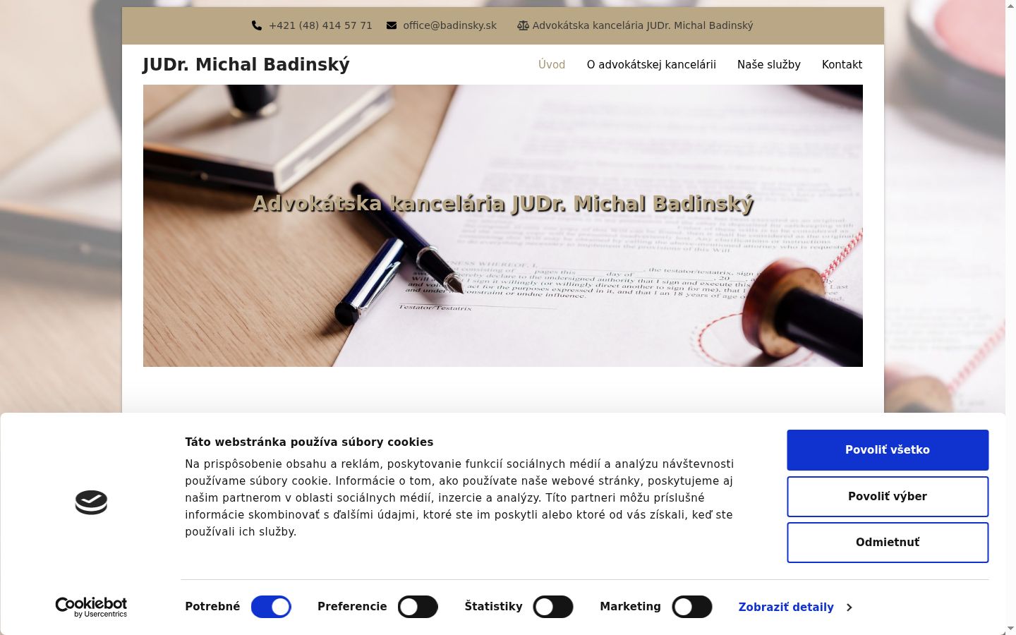 Screenshot del banner di consenso mostrato prima di qualsiasi interazione