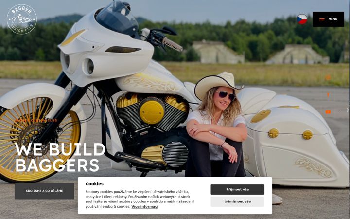Screenshot of baggercustomclub.com