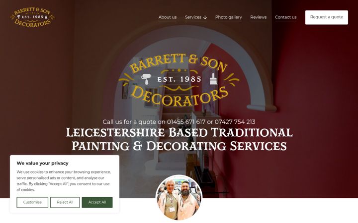 Screenshot of barrettandsondecorators.com