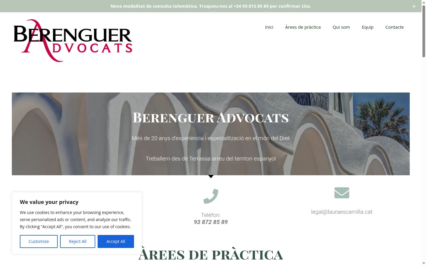 Captura de ecrã do banner de consentimento apresentado antes de qualquer interação