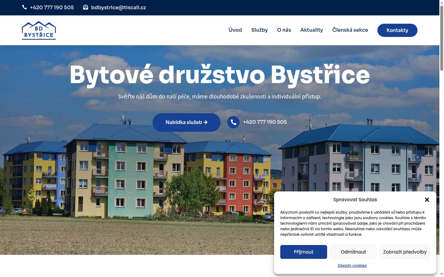 Captură de ecran a bannerului de consimțământ afișat înainte de orice interacțiune