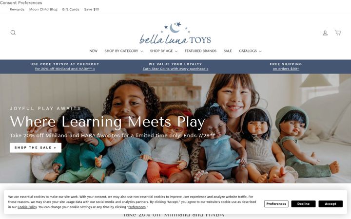 Screenshot of bellalunatoys.com