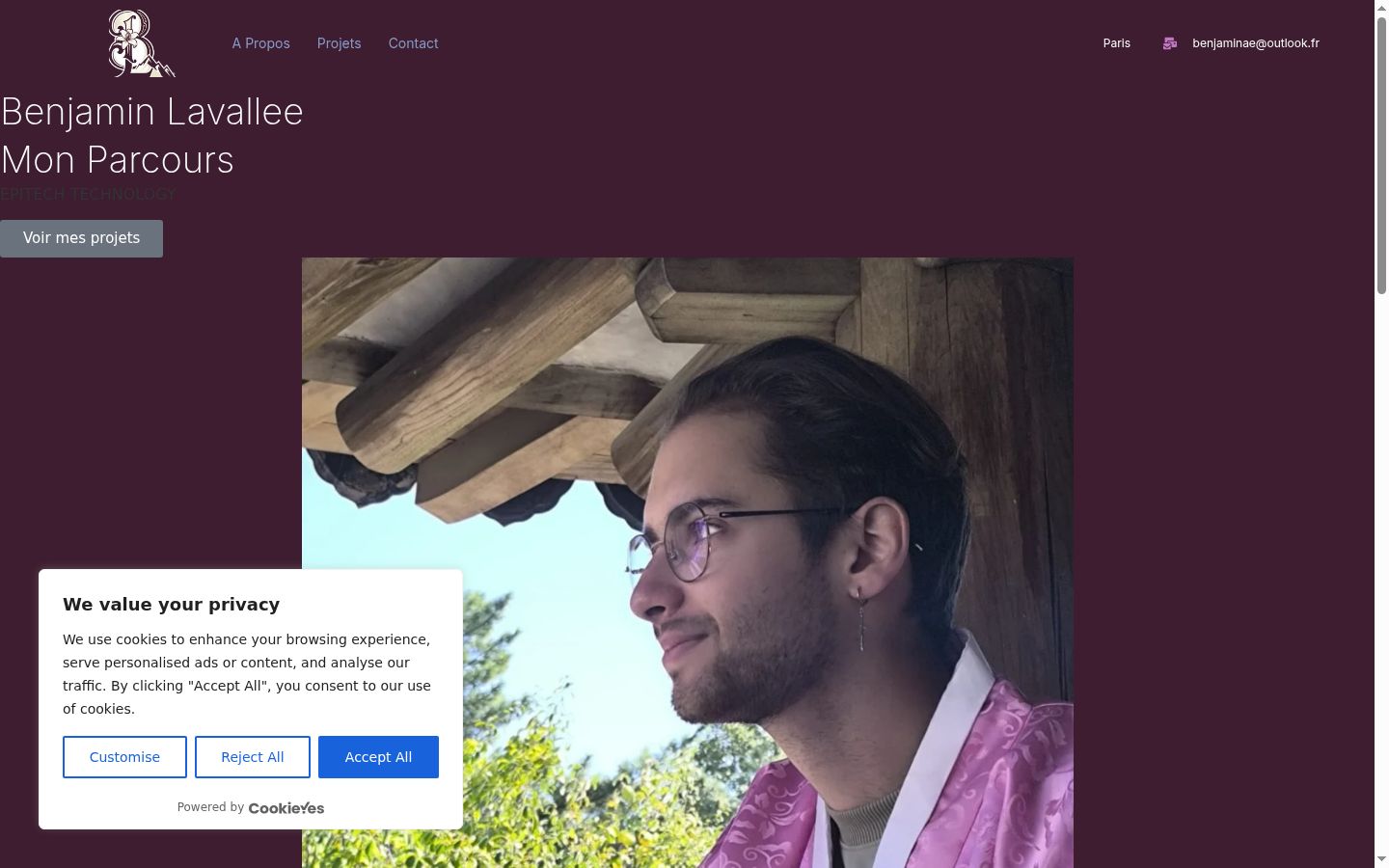 Captura de ecrã do banner de consentimento apresentado antes de qualquer interação