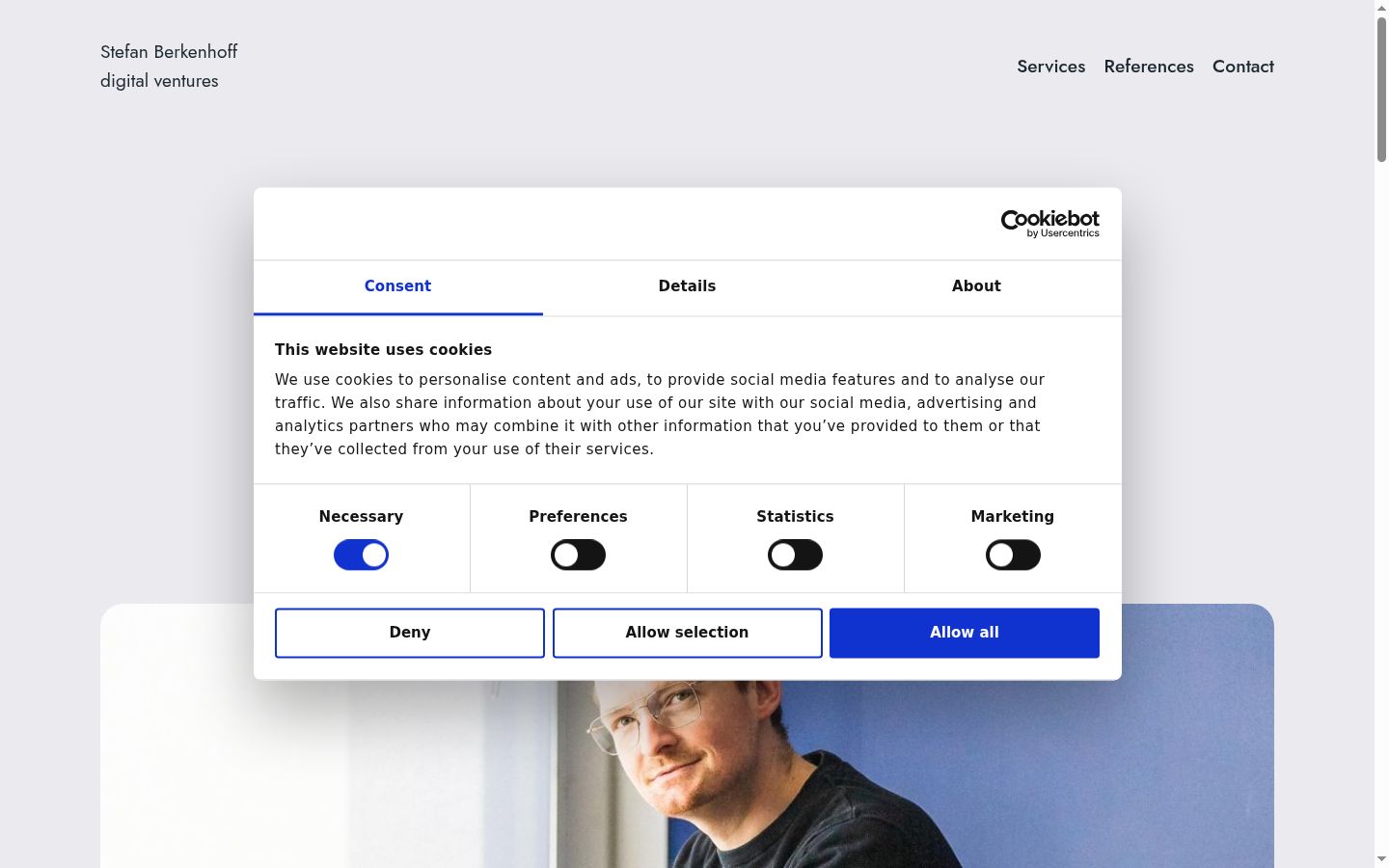 Screenshot del banner di consenso mostrato prima di qualsiasi interazione