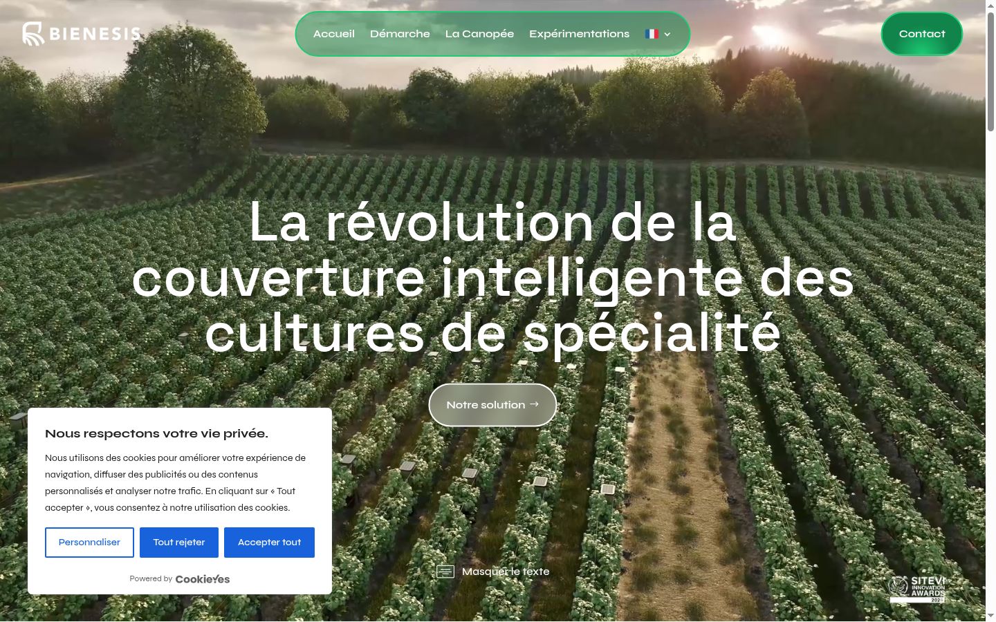 Screenshot of the consent banner shown before any interaction