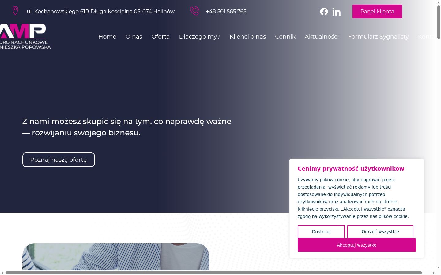 Screenshot of the consent banner shown before any interaction