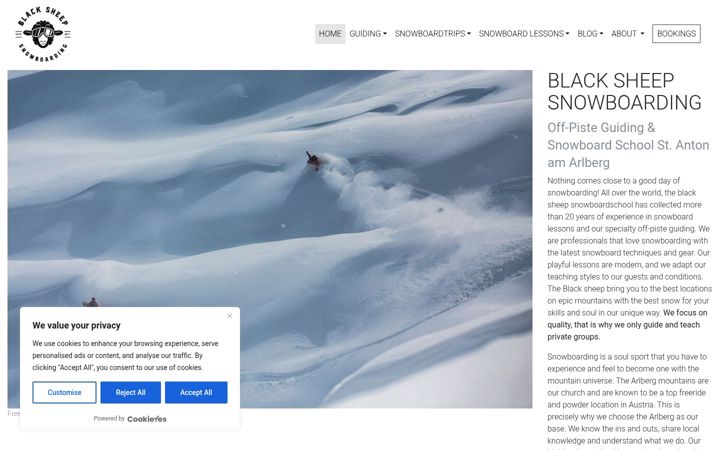 Screenshot of blacksheepsnowboardschool.com