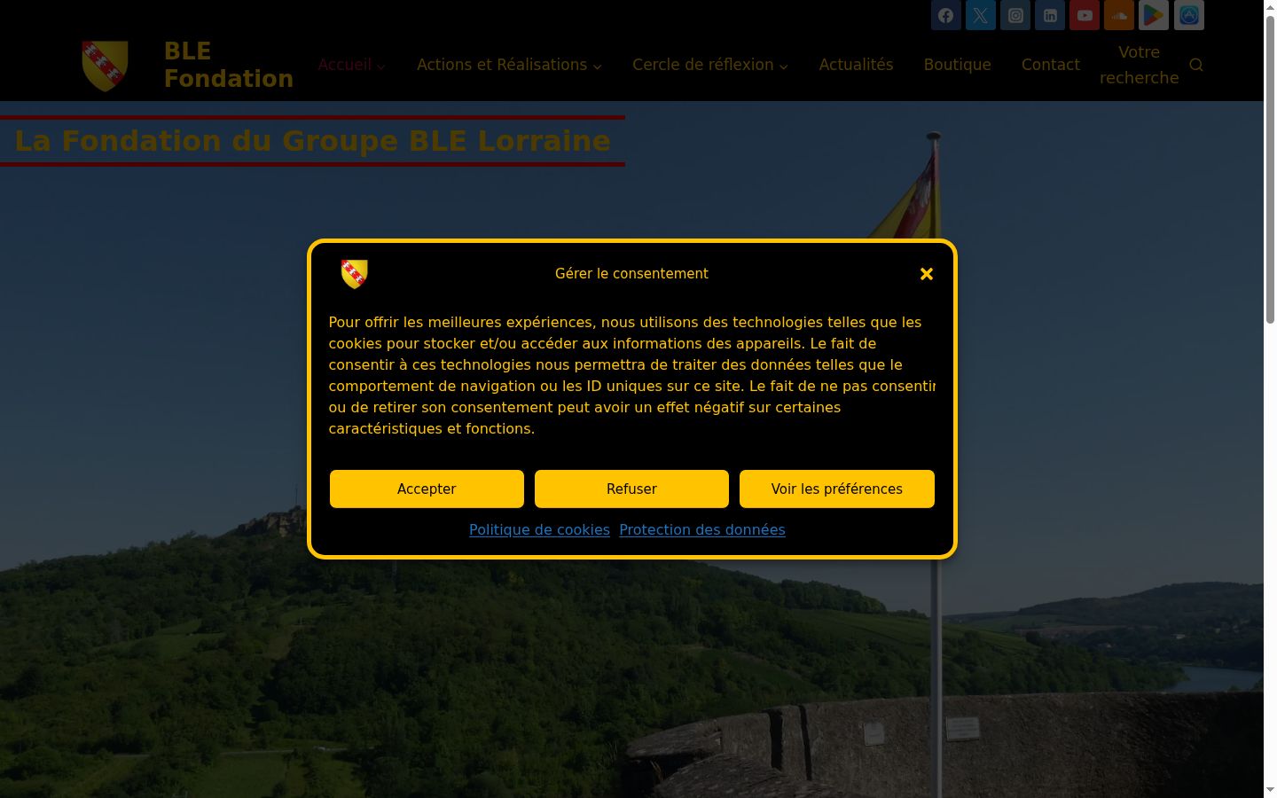 Captura de pantalla del banner de consentimiento mostrado antes de cualquier interacción