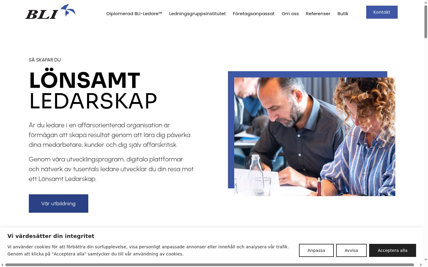 Captura de ecrã do banner de consentimento apresentado antes de qualquer interação