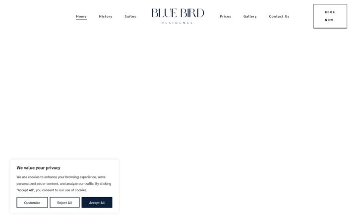 Ekrānuzņēmums no bluebirdresidence.com