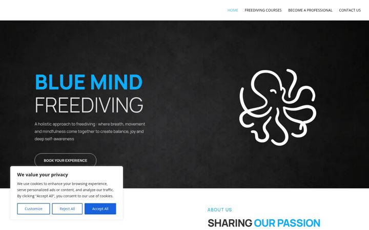 Screenshot of bluemindfreediving.com