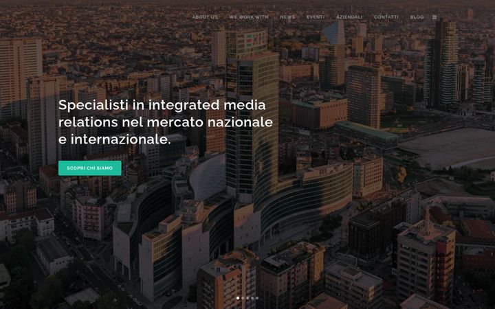 Screenshot of bluwom-milano.com