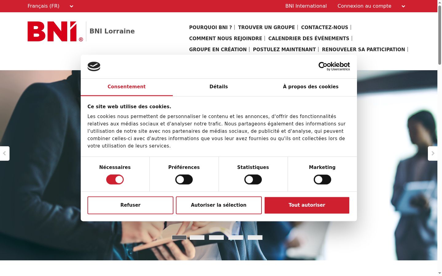 Captura de ecrã do banner de consentimento apresentado antes de qualquer interação