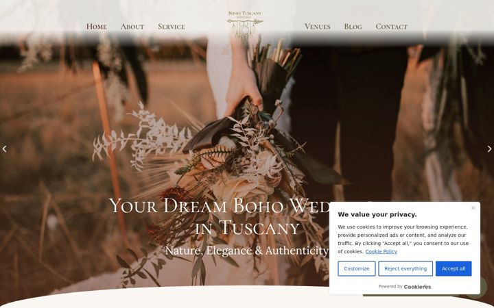Screenshot of bohotuscanywedding.com