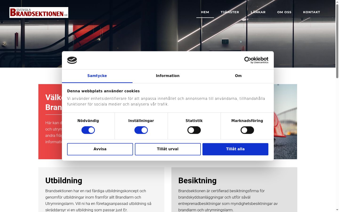 Skærmbillede af samtykkebanneret, som det blev vist før nogen interaktion