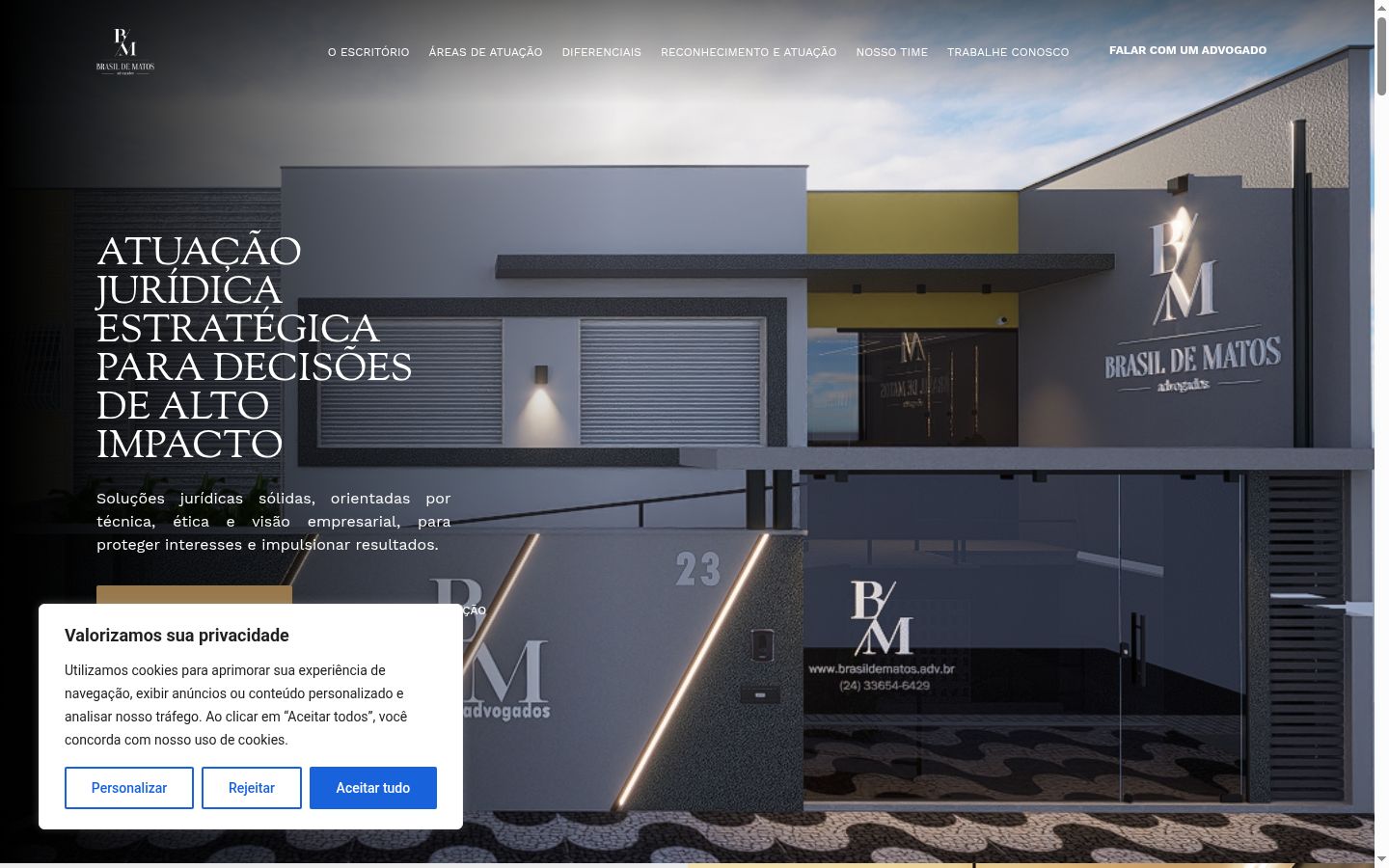 Captura de ecrã do banner de consentimento apresentado antes de qualquer interação