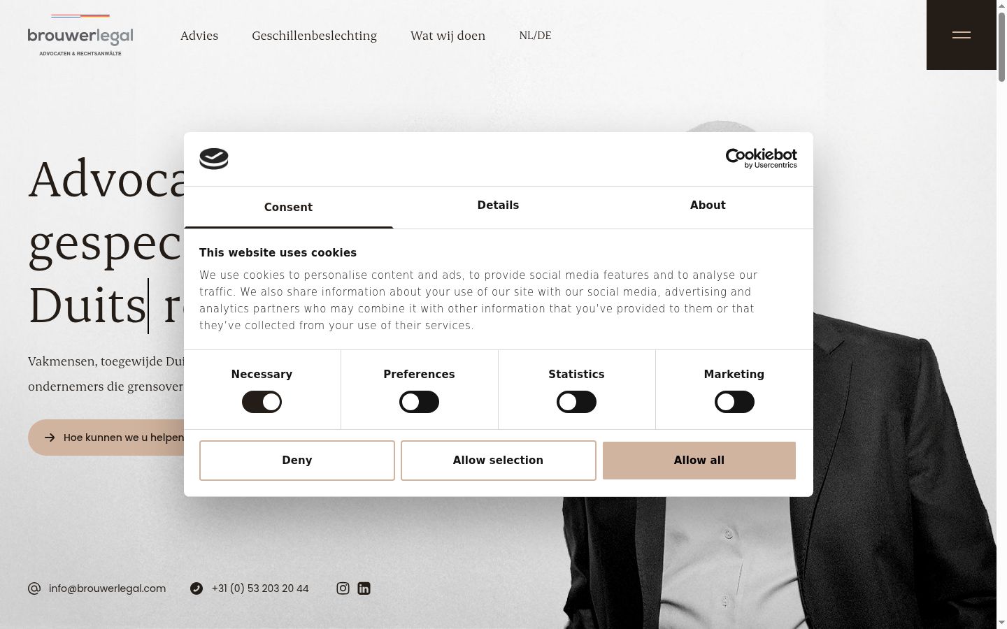 Screenshot of the consent banner shown before any interaction