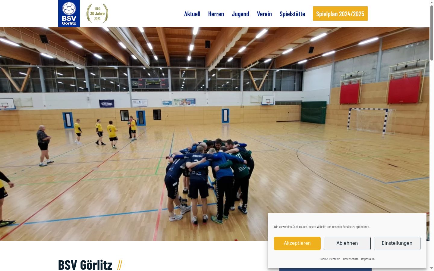 Snímek obrazovky baneru souhlasu zobrazeného před jakoukoli interakcí