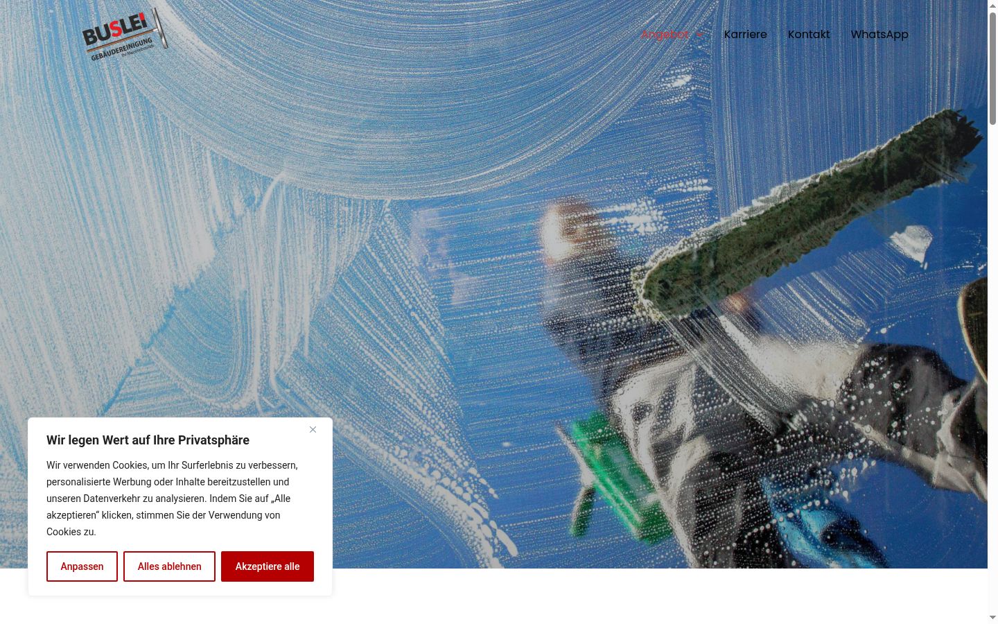 Screenshot of the consent banner shown before any interaction