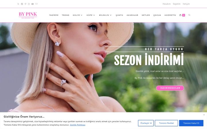 Screenshot of bypinkaccessories.com
