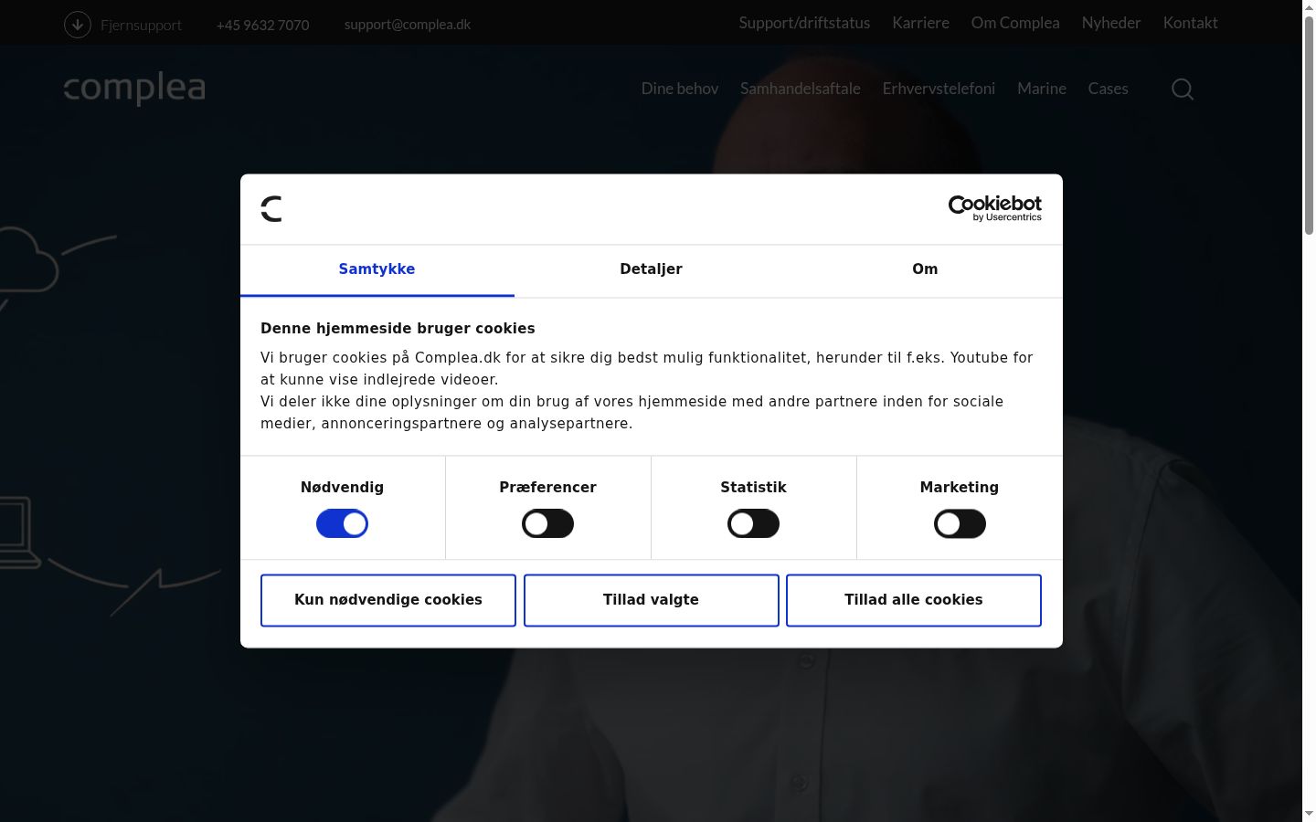 Screenshot del banner di consenso mostrato prima di qualsiasi interazione
