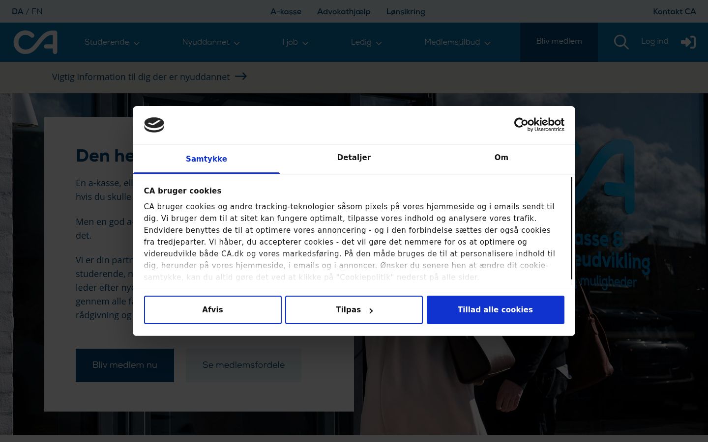 Screenshot of the consent banner shown before any interaction