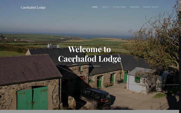 Screenshot of caerhafodlodge.com