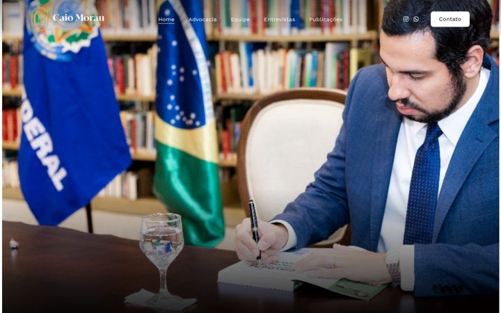 Screenshot of caiomorau.com.br