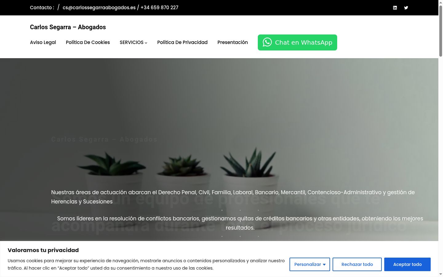 Captură de ecran a bannerului de consimțământ afișat înainte de orice interacțiune
