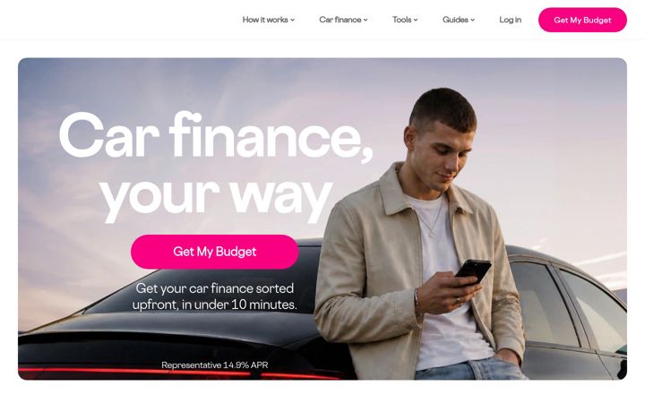 Screenshot of carmoola.co.uk