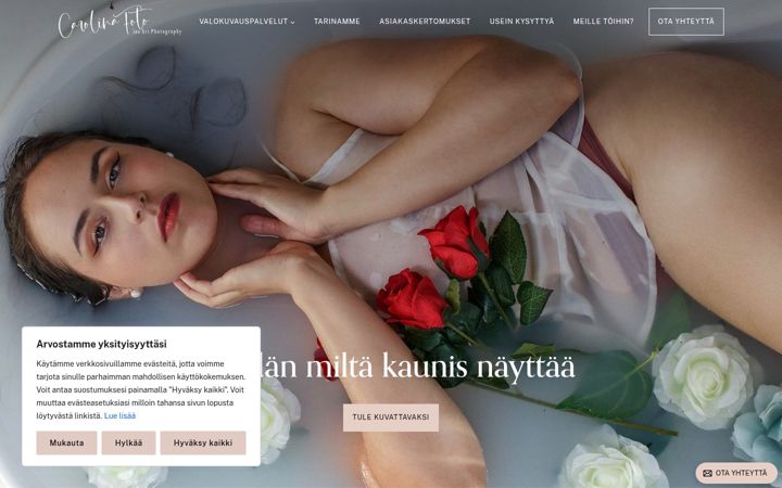 Screenshot of carolinafoto.fi