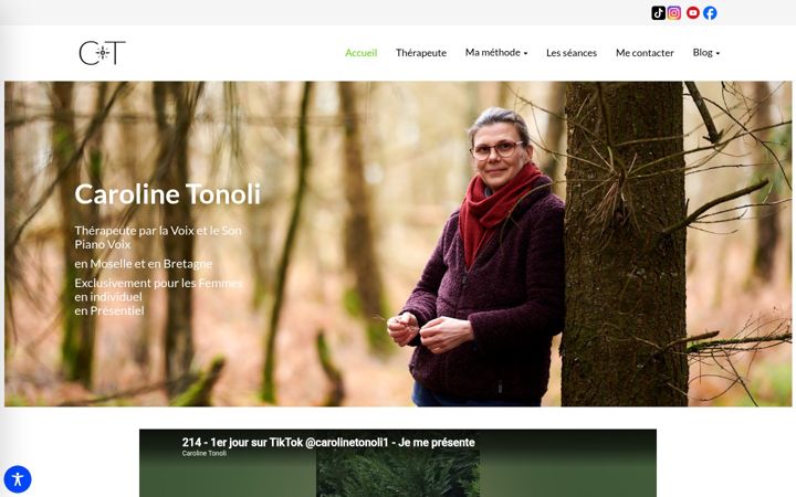 Screenshot του carolinetonoli.fr