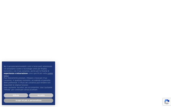 Screenshot of carrozzeriatorinoobetti.com