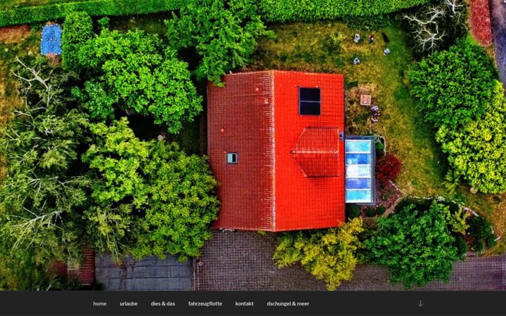 Screenshot of carstengerdsmeier.de