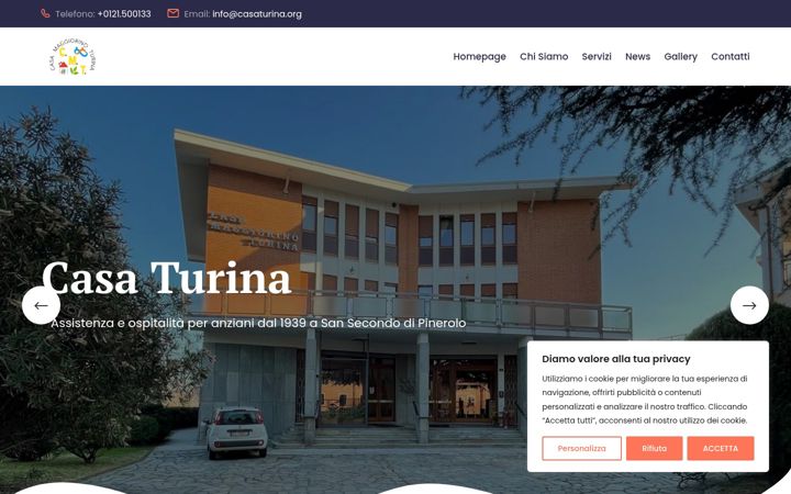 Screenshot of casaturina.org