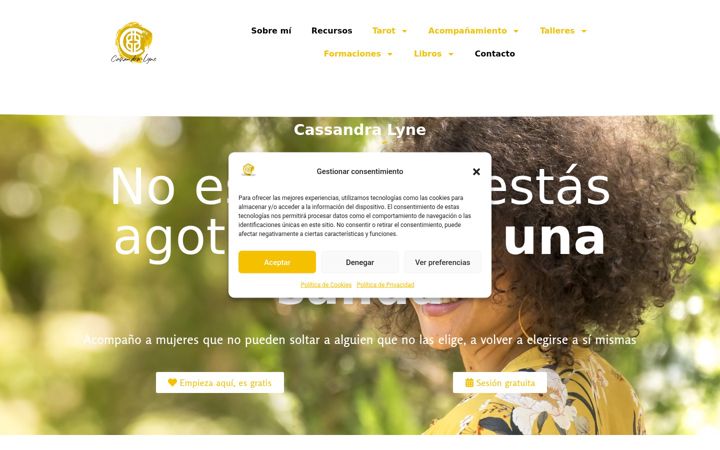 Screenshot of cassandralyne.com