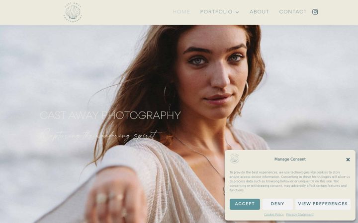 Screenshot of castawayphotography.com