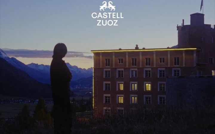 Screenshot of castellzuoz.com