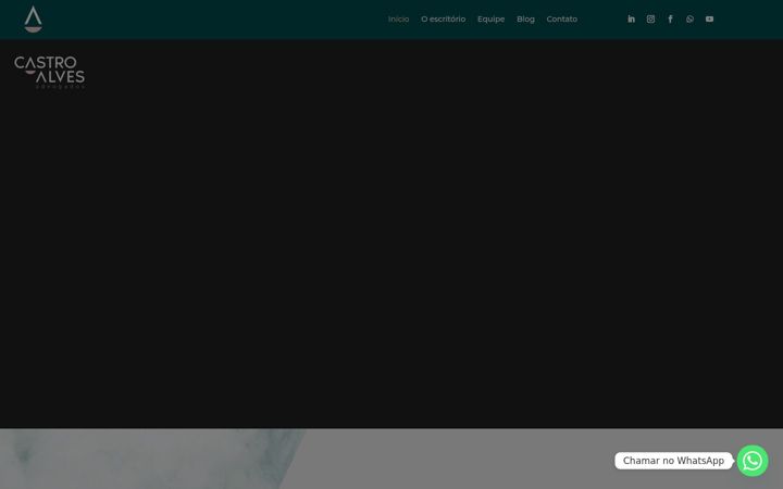Screenshot stránky castroalvesadvs.com.br