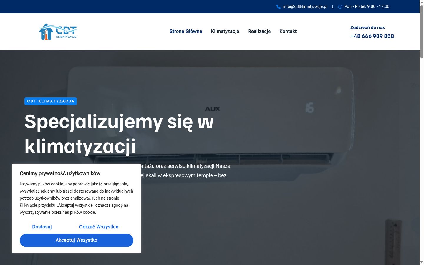 Captură de ecran a bannerului de consimțământ afișat înainte de orice interacțiune