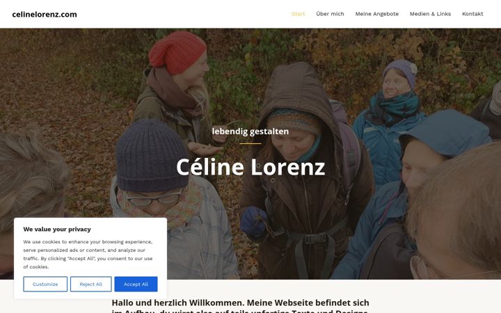 Screenshot of celinelorenz.com