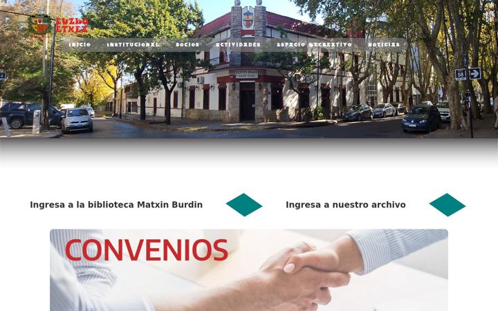 Screenshot of centrovasco.com