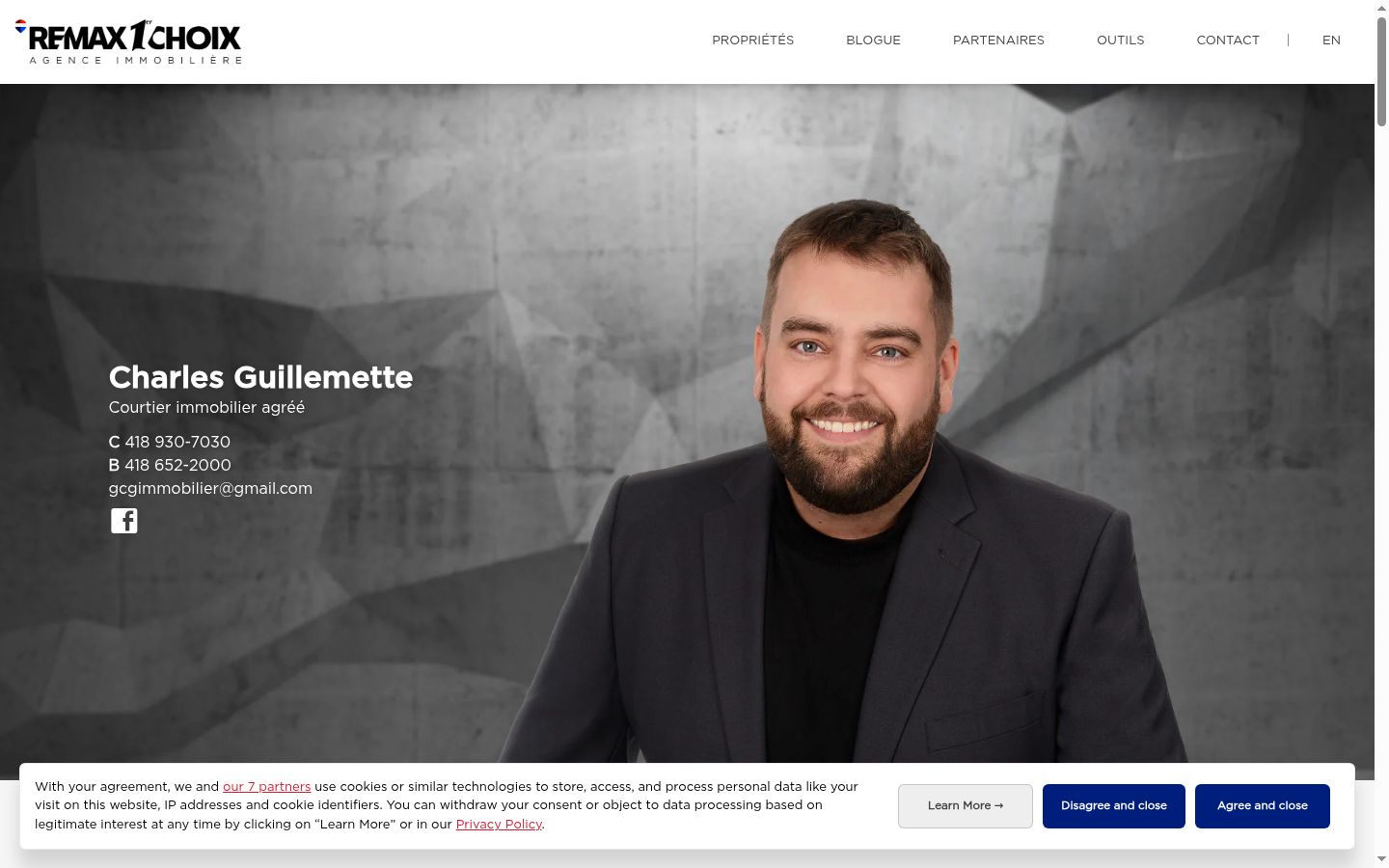 Screenshot of the consent banner shown before any interaction